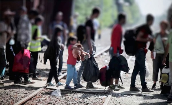 يوروبول: يدفع المهاجرون ما يصل إلى 20 ألف يورو لتهريبهم إلى أوروبا