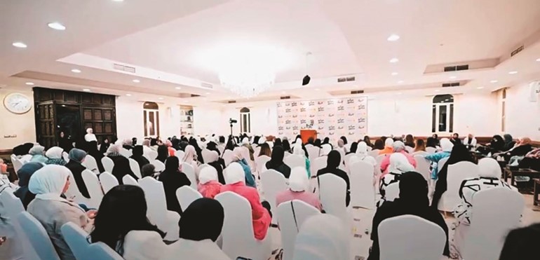 متابعة من ناخبات الدائرة