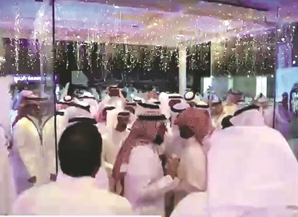 المطيري مستقبلا ابناء الدائرة