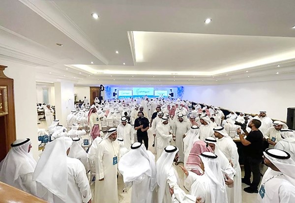 الحضور في ديوان الفوزان