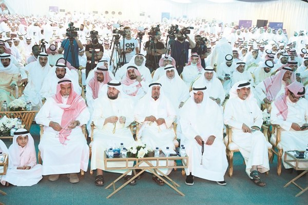 متابعة واهتمام