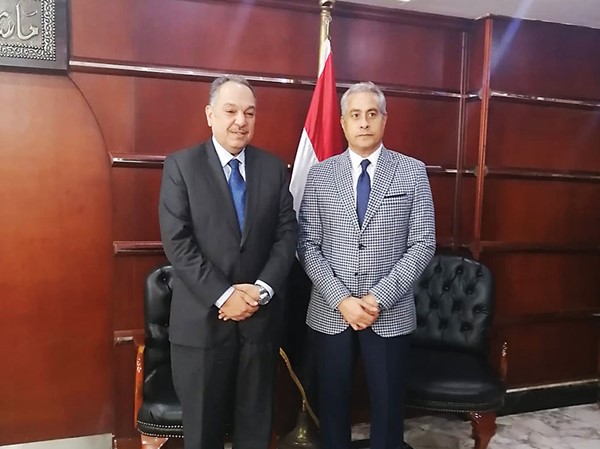 سفيرنا في مصر يلتقي وزير القوى العاملة المصري