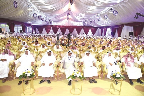 جمع من أبناء الدائرة الخامسة في مقر العازمي