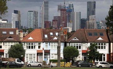 انهيار مبيعات المساكن في بريطانيا مع سحب عروض التمويل العقاري