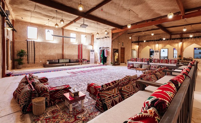 فعاليات تراثية وثقافية متنوعة في سوق الوكرة