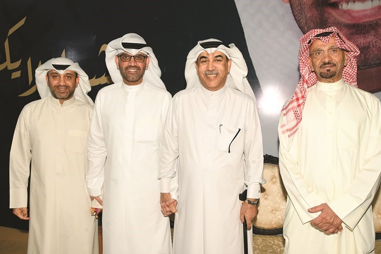 أسامة الزيد متوسطا المباركين	(محمد هاشم)