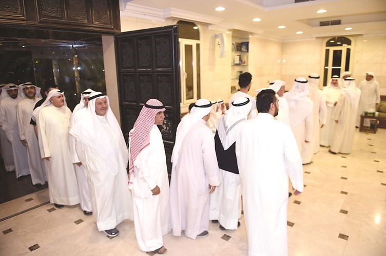 جانب من استقبال عاشور