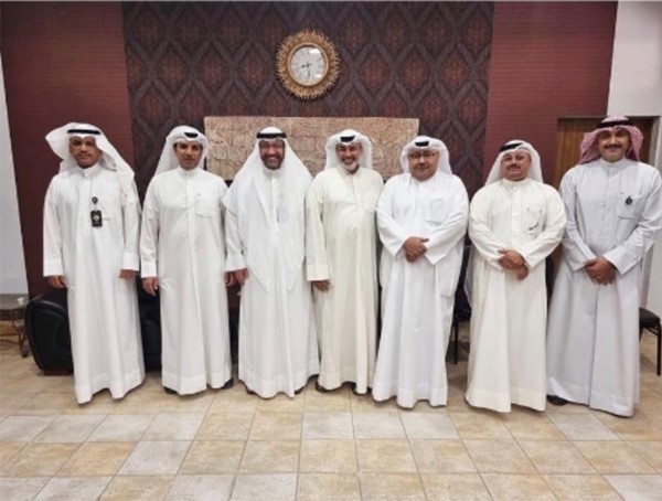 طلاب المرحلتين المتوسطة والثانوية انضموا إلى قطار العام الدراسي الجديد