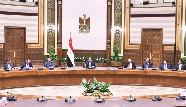 الرئيس المصري عبدالفتاح السيسي خلال اجتماعه مع الوفد الاقتصادي الكويتي