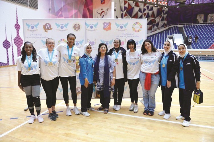 بالفيديو.. نادي الكويت والسفارة والجيش الأميركيان يحتفلان بـ «اليوم العالمي للسلام»