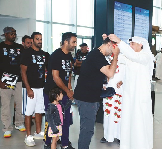 الهزيم لدى استقباله أبطال المنتخب الوطني للدراجات المائية