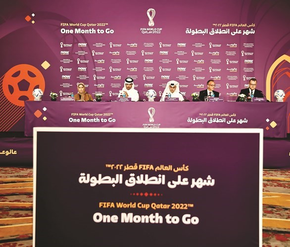 جانب من المؤتمر الصحافي للجنة العليا للمشاريع والإرث