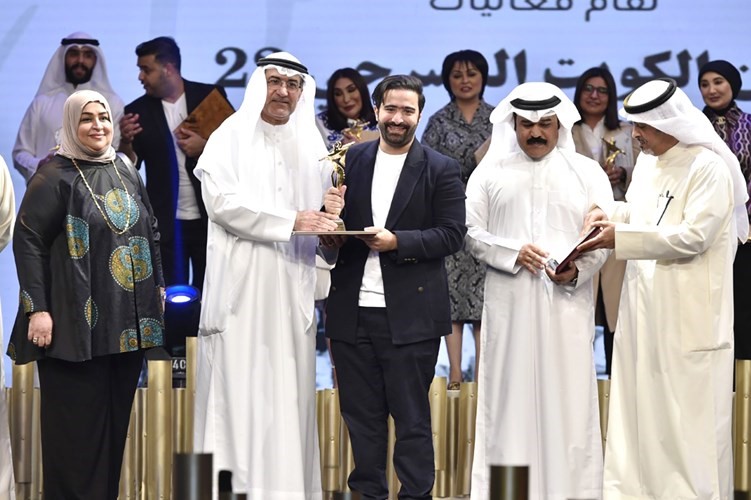 عبدالعزيز بهبهاني أفضل ممثل دور أول