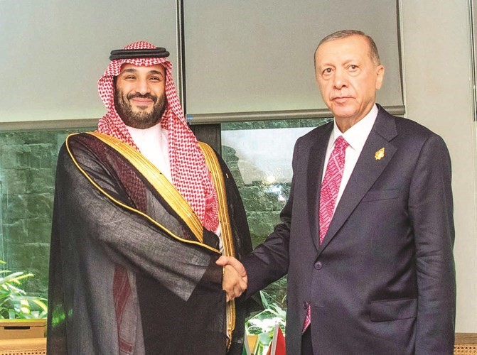  وخلال لقائه الرئيس التركي رجب طيب اردوغان	 (رويترز)