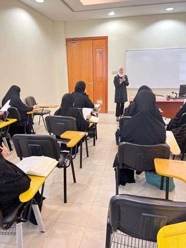 الإرشاد الأكاديمي تستكمل برنامجها الإرشادي في مختلف كليات جامعة الكويت