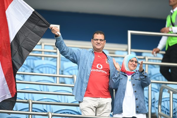 آلاف المشجعين تدفقوا على ستاد جابر قبل ساعات من لقاء مصر وبلجيكا