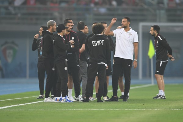 آلاف المشجعين تدفقوا على ستاد جابر قبل ساعات من لقاء مصر وبلجيكا