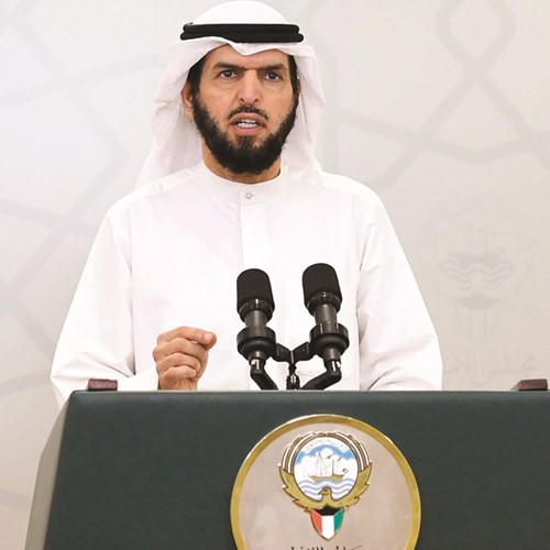 د. عادل الدمخي متحدثا