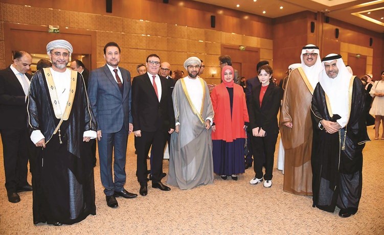 سفراء السعودية وقطر وعمان وتركيا يقدمون التهاني إلى السفير الجزائري