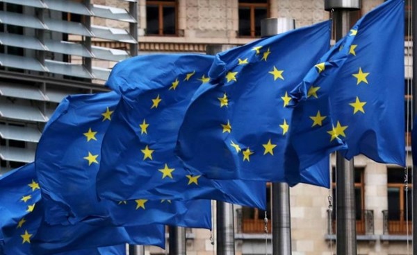اتفاق أوروبي لتشديد قواعد البيع عبر الإنترنت لحماية المستهلكين