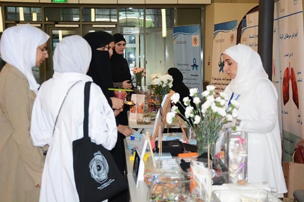 مركز الكويت لمكافحة السرطان ينظم فعالية توعوية بسرطان الرئة والبروستاتا في جامعة الكويت