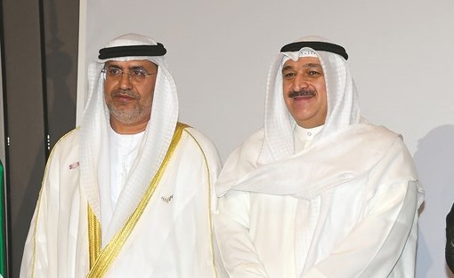 د.أحمد العوضي مهنئا السفير الإماراتي د.مطر النيادي