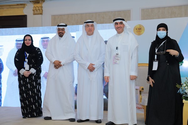انطلاق مؤتمر " الرعاية المنزلية " وفيلم وثائقي يستعرض مسيرة السلام الصحية