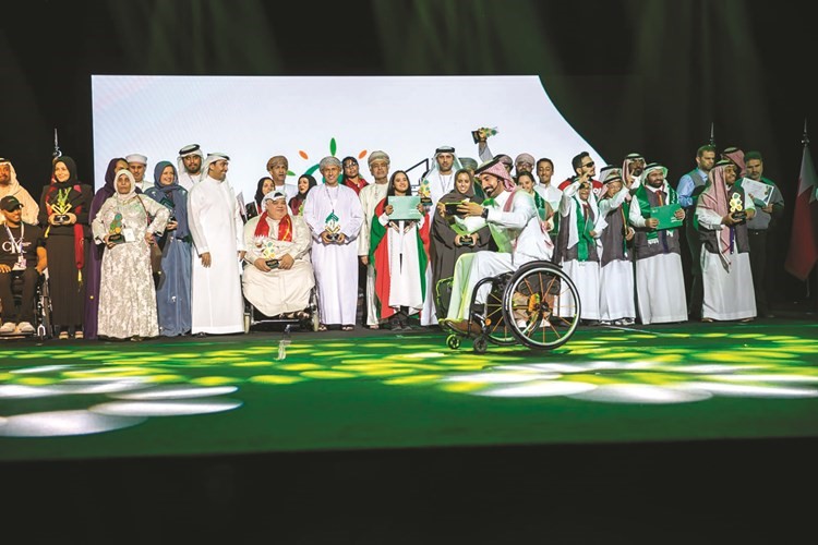 الوزان: 3 من ذوي الإعاقة يحصدون جوائز الممثل المتميز في المهرجان المسرحي الخليجي