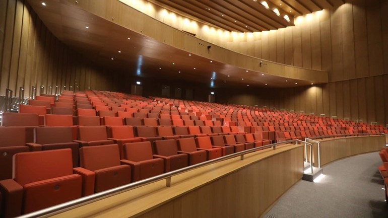 جامعة الكويت تتسلّم مركز المؤتمرات وقاعة الاحتفالات بمدينة صباح السالم الجامعية
