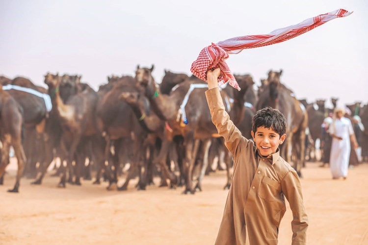 مهرجان الملك عبدالعزيز للإبل يعزز ريادة المملكة في دعم الموروث الثقافي