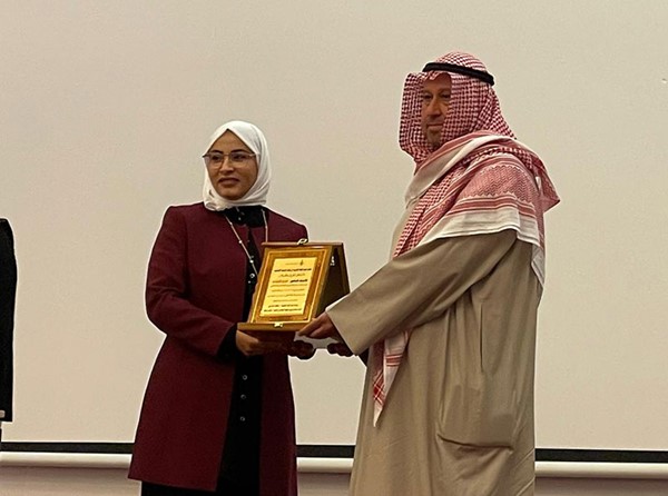 د.الشعيب مكرما العازمي