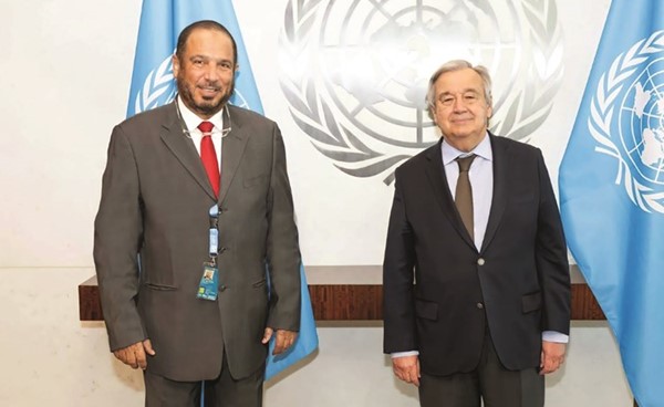 الأمين العام للأمم المتحدة أنطونيو غوتيريش مع د. عبدالله المعتوق