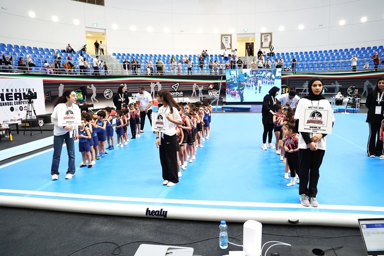 عدد من الفرق المشاركة