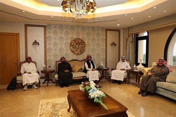 وزير الصحة يستقبل وفداً من «الغذاء والدواء» السعودية