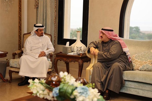 وزير الصحة يستقبل وفداً من «الغذاء والدواء» السعودية