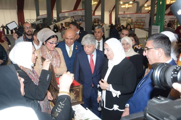 جانب من الجولة في المعرض
