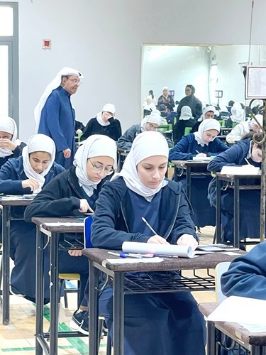 د. حمد العدواني خلال الجولة