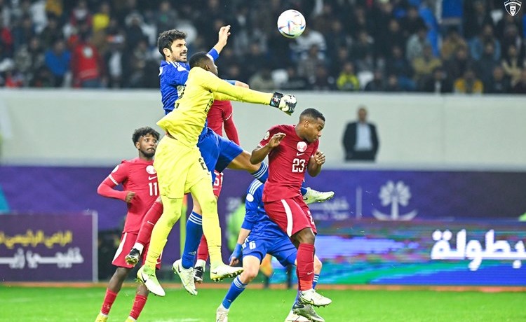 الأزرق اهدر فرصا كثيرة أمام منتخب قطر