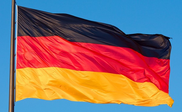 استطلاع: غالبية الألمان لا يشعرون بالقلق من الإصابة بكورونا