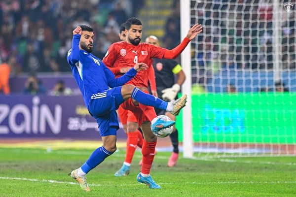 قطر ترافق البحرين إلى نصف النهائي بأداء مشرف.. الأزرق يودع "خليجي زين 25"