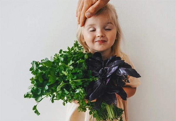 النظام الغذائي النباتي يعيق نمو الأطفال