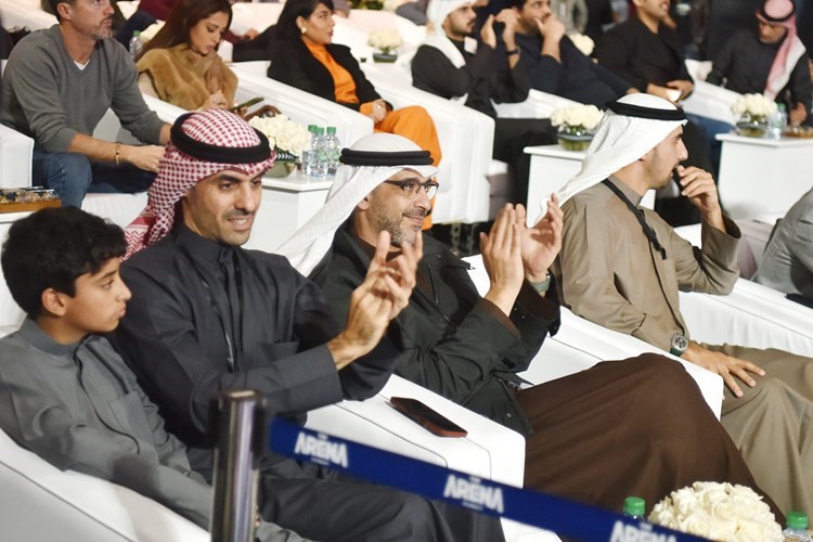تفاعل الشيخ محمد العبدالله وبدر ناصر الخرافي مع أحداث البطولة