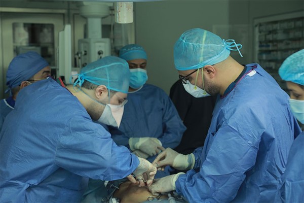 د. محمد السليمي: نجاح 3 عمليات إصلاح فتوق معقدة بمستشفى الصباح