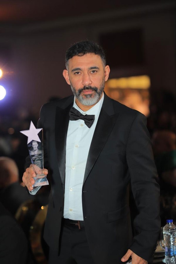 عمرو مصطفى وجائزة أفضل مطرب لعام 2022