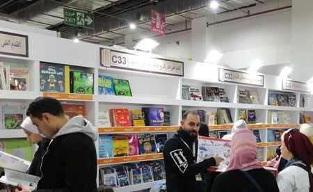 إقبال كثيف على مؤسسات ودور النشر الكويتية بمعرض القاهرة الدولي للكتاب