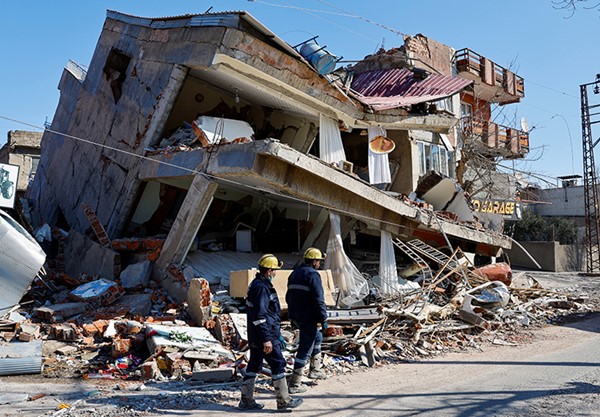 أكثر من 17 ألف قتيل حصيلة ضحايا الزلزال في تركيا وسورية