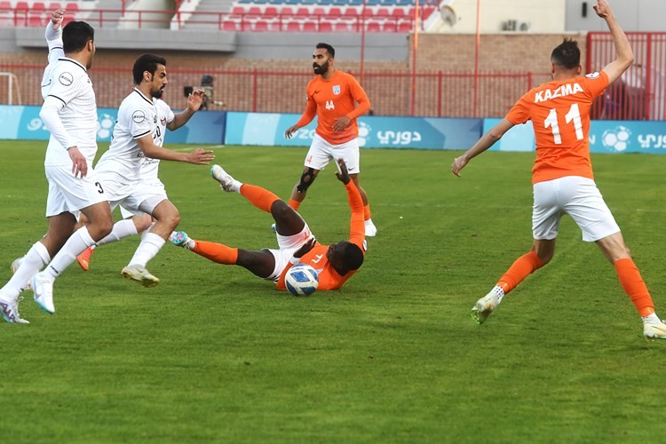 النصر أسقط كاظمة بهزيمة ثقيلة 	(قاسم باشا)