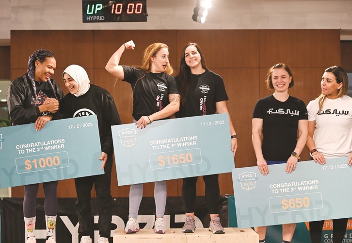 جانب من تتويج الفائزين في البطولة