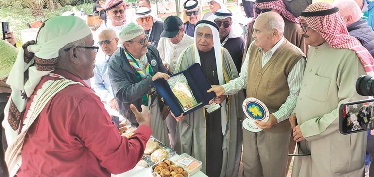 درع تقديرية إلى إبراهيم البغلي