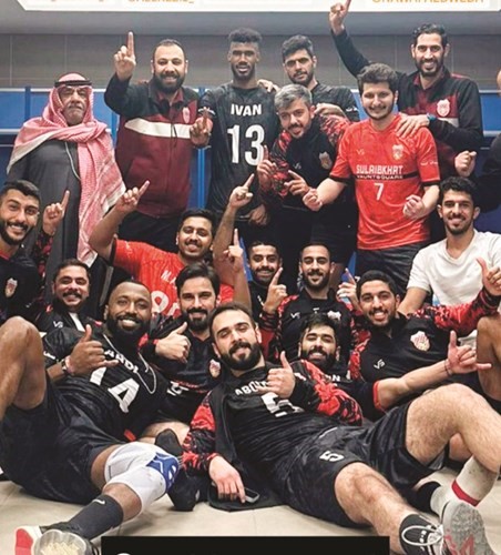 احتفال فريق الصليبخات بالتأهل للدوري الممتاز